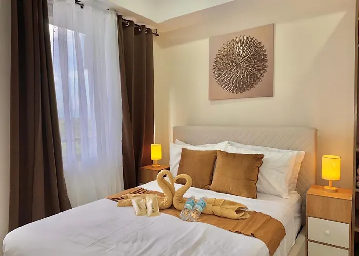 Luxe Bed Free Wi-fi Movie Streaming Pool Gym Near Airport And Mactan Newtown *
