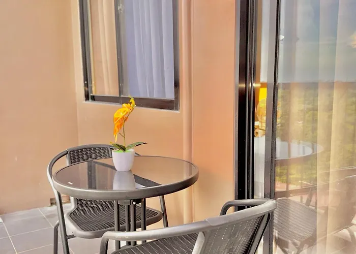 アパート Luxe Bed Free Wi-fi Movie Streaming Pool Gym Near Airport And Mactan Newtown *