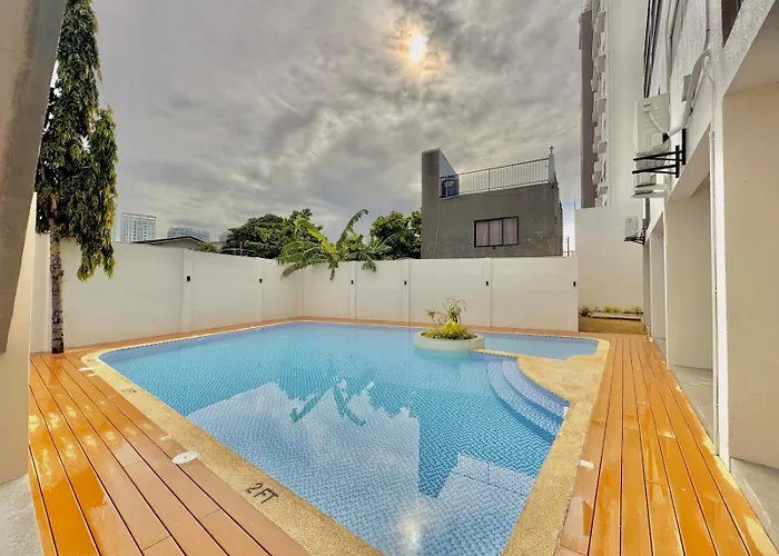 アパート Luxe Bed Free Wi-fi Movie Streaming Pool Gym Near Airport And Mactan Newtown