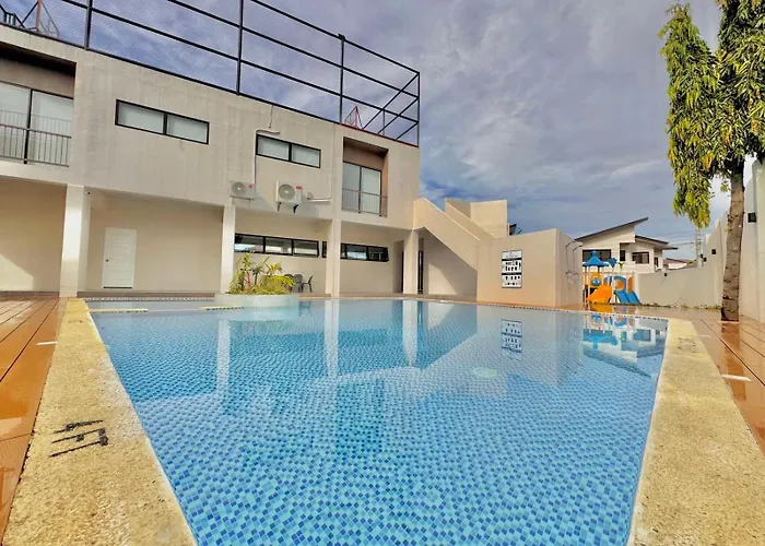 Luxe Bed Free Wi-fi Movie Streaming Pool Gym Near Airport And Mactan Newtown アパート *