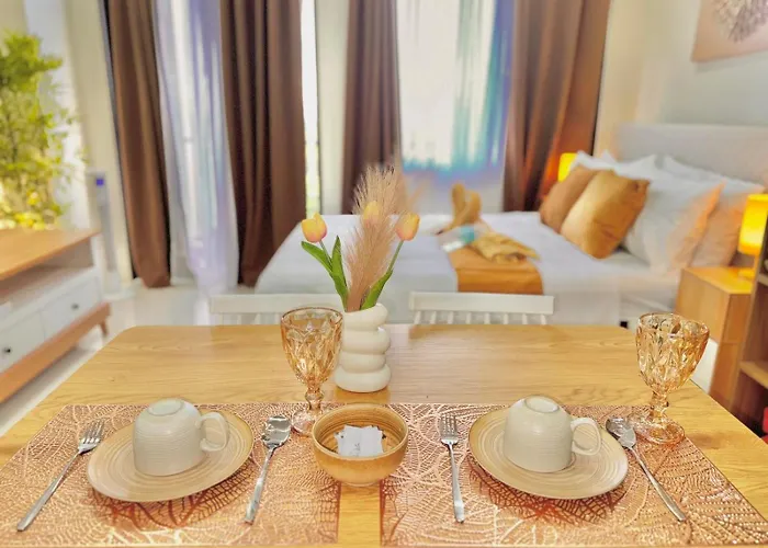Luxe Bed Free Wi-fi Movie Streaming Pool Gym Near Airport And Mactan Newtown Punta Engaño